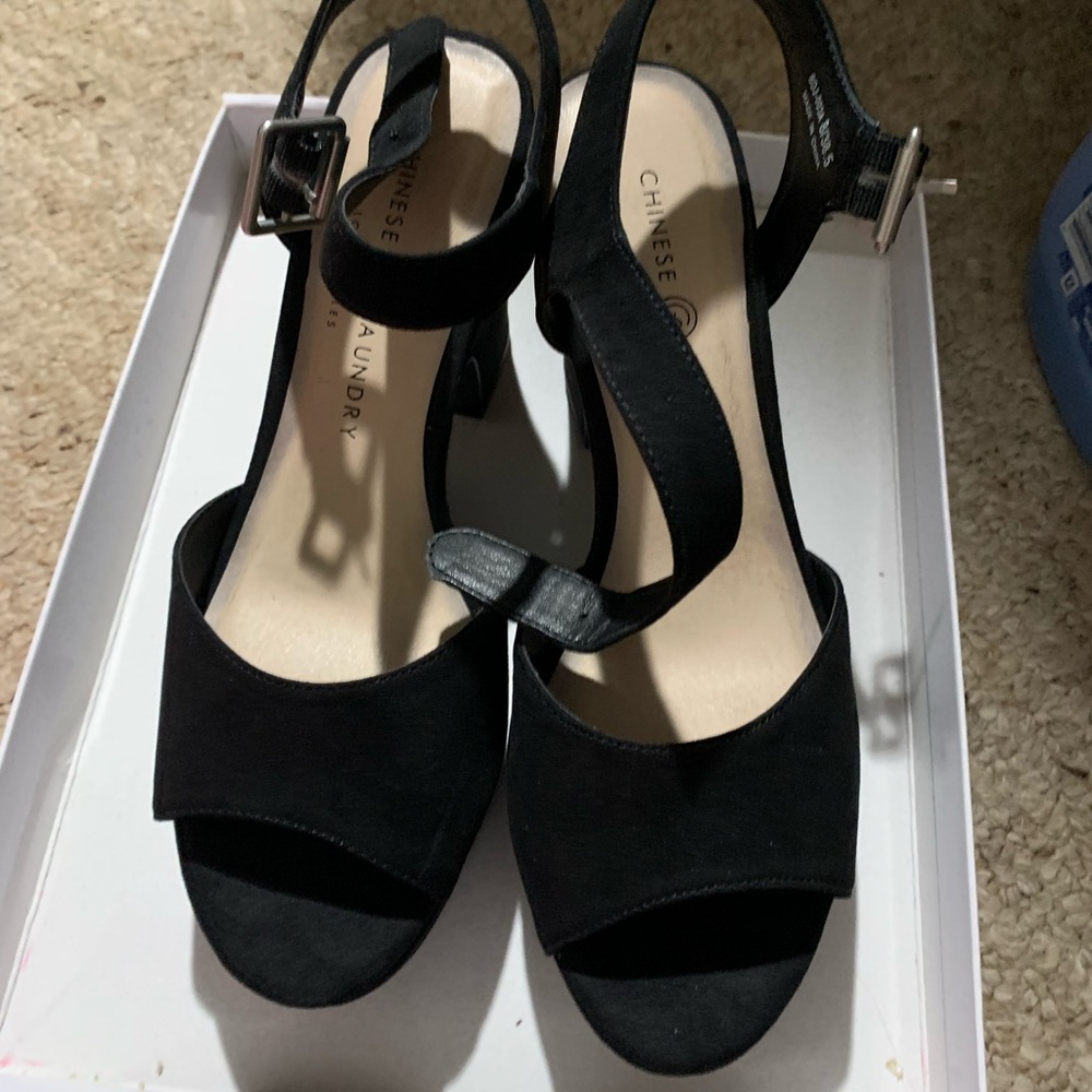 Chinese laundry size 8 black heels